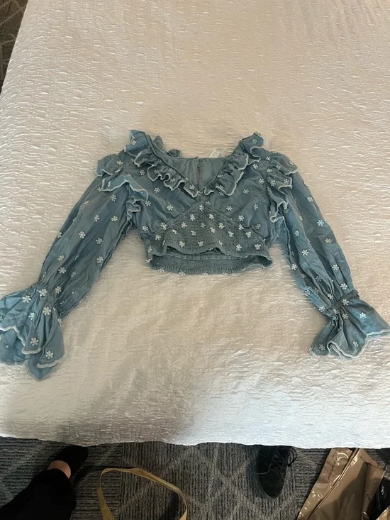 Anthropologie Hannah Lynn chambray embroidered smocked crop top longslv blouse - Picture 12 of 12